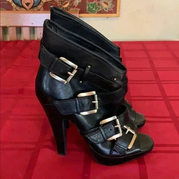 Aldo leather heels. - Picture 4 of 5